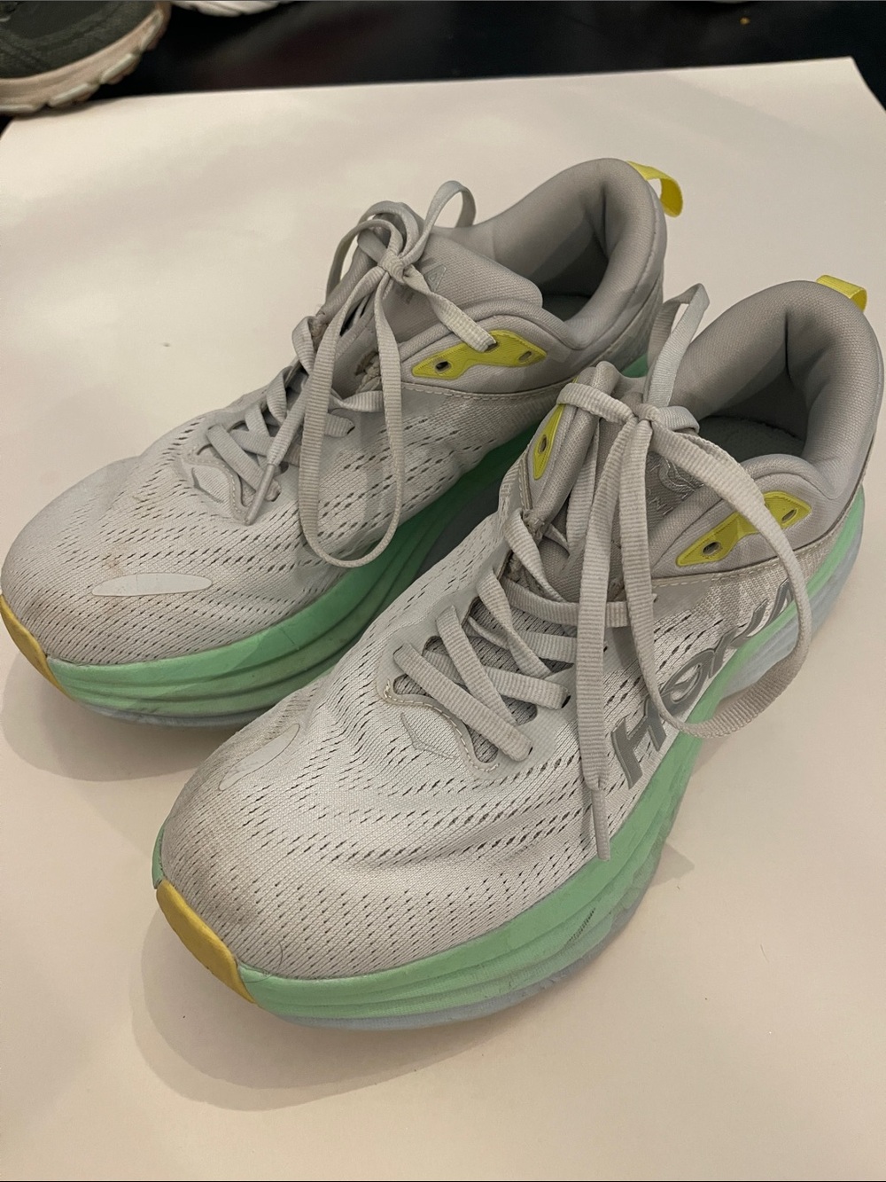 Hoka Women's Gray, Mint and Yellow Running Shoes size 8b Bondi 8